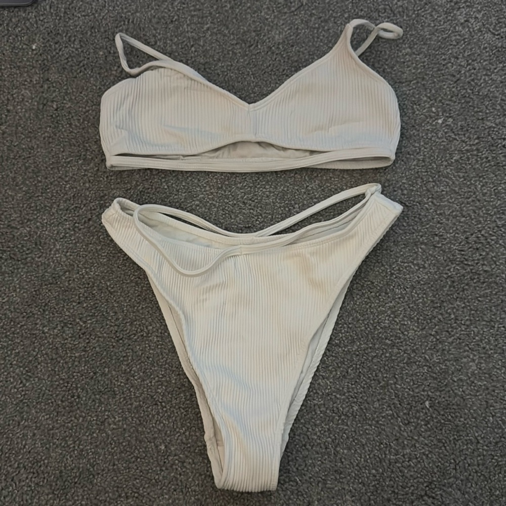 LA hearts pacsun white strappy bikini top and bottom